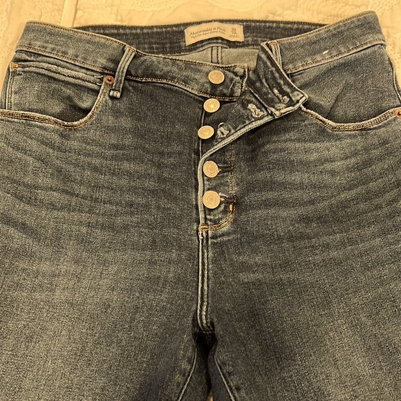 Abercrombie & Fitch high rise super skinny ankle jeans 30/ inseam, size 10 - Picture 1 of 5